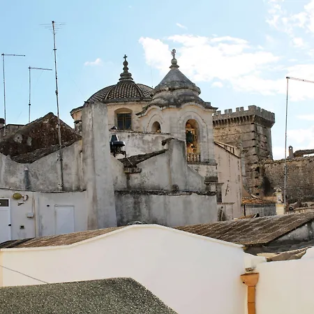 Palazzo Camarda Челье-Мессапика