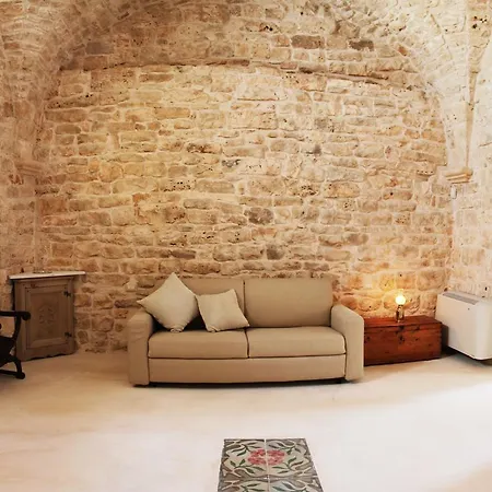 Palazzo Camarda 4* Челье-Мессапика