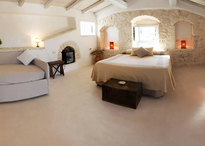 Palazzo Camarda Bed & Breakfast 4*