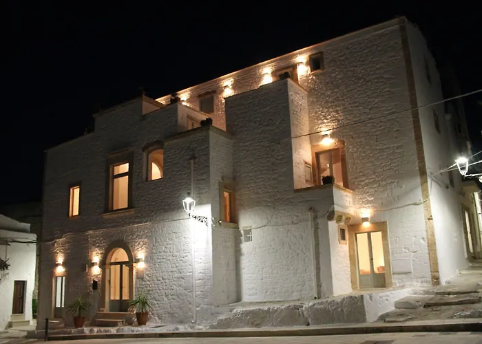 Palazzo Camarda Bed & Breakfast 4*
