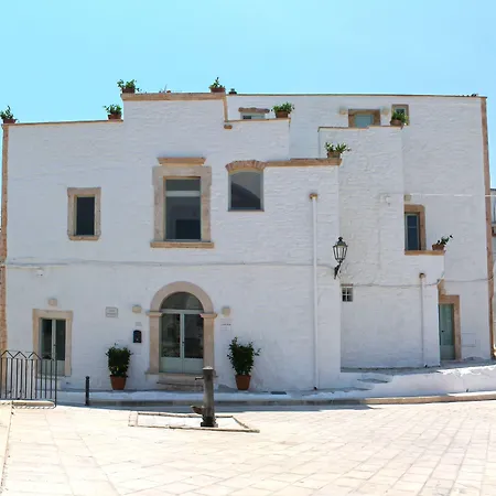 Palazzo Camarda 4*