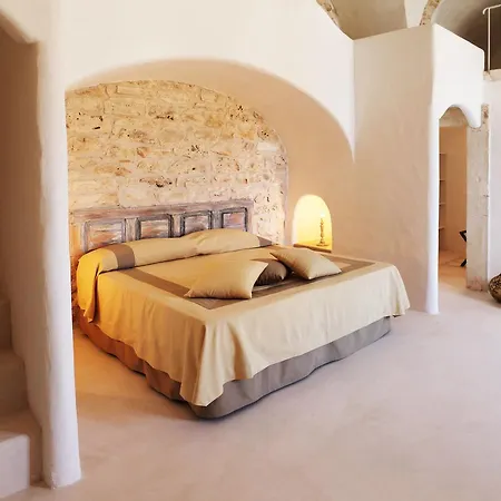 Bed and Breakfast Palazzo Camarda 4*