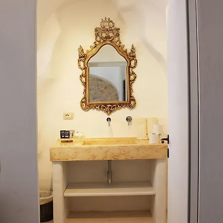ベッド・アンド・ブレックファスト Palazzo Camarda 3*